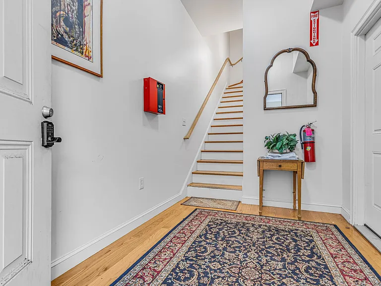 48 Dudley Pl #2 — Photo 2