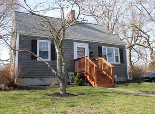 415 W Water St, Rockland, MA 02370