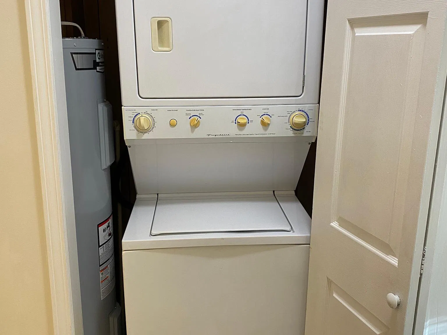 2 bed, 756 sqft, $1,150 — Photo 3