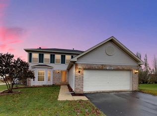 1305 Burns Ct, Minooka, IL 60447