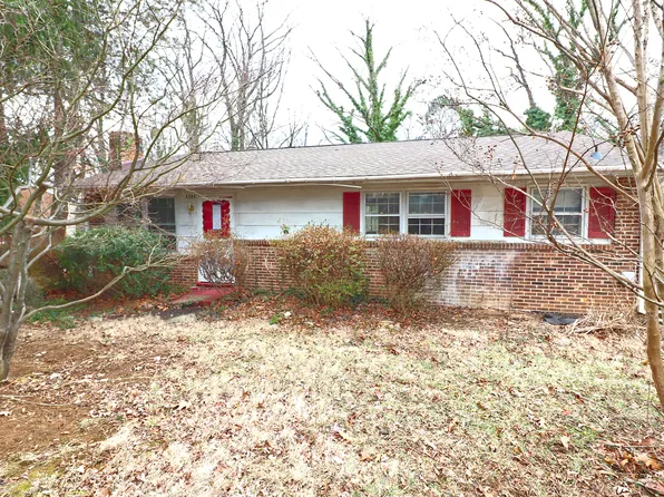 4504 Stonewall Rd NW, Roanoke, VA 24017