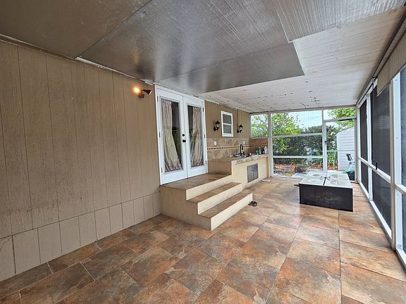2nd image of 9702 Elm Way