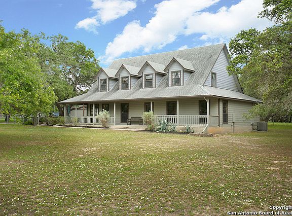2nd image of 1401 County Road 785