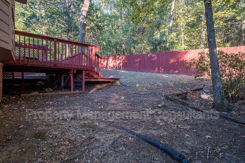 4 bed, 2.5 bath, 2350 sqft, $2,100 — Photo 4