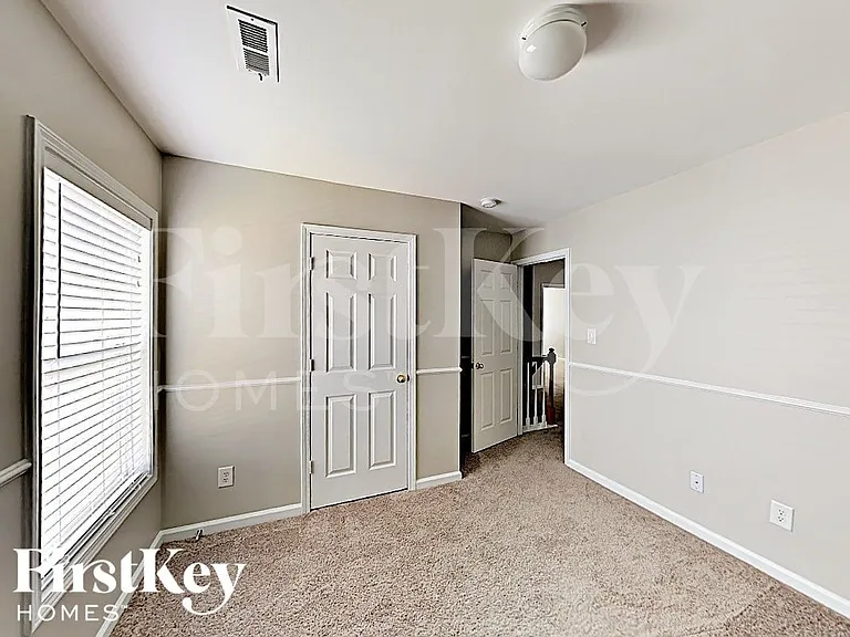 5705 Lindley Crescent Dr — Photo 11