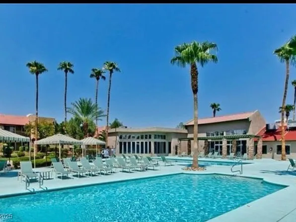 5314 River Glen Dr Unit 287, Spring Valley, NV 89103