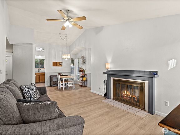 5th image of 1218 NE 30th St