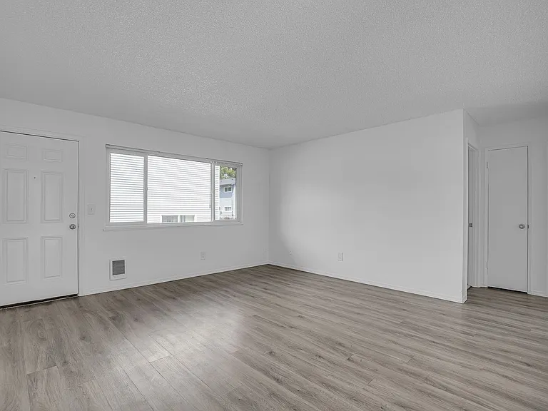 #765 ALDERBROOK APARTMENTS — Photo 15