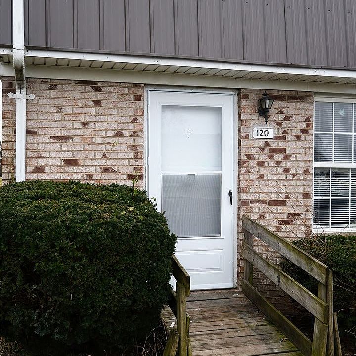 1st image of 100 Heritage Cir #120