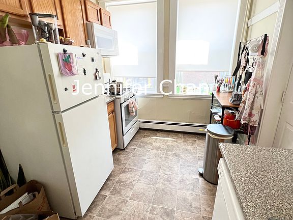 3rd image of 83 Empire St #3