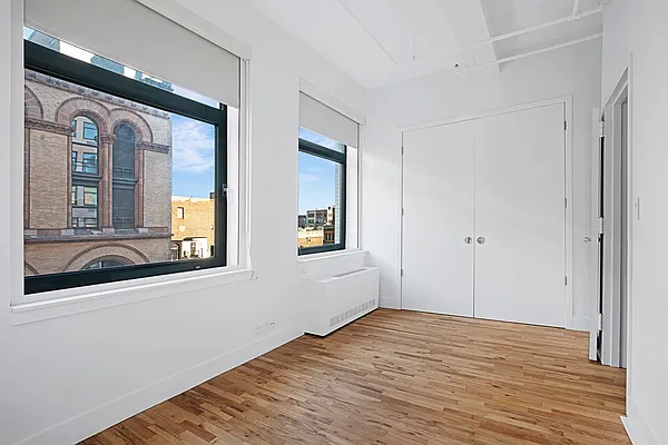 Rented by Compass | media 50