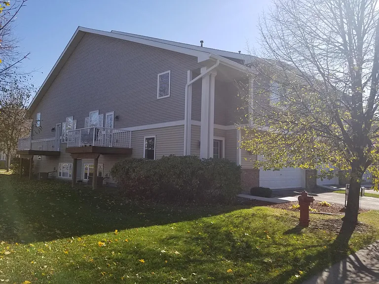 17633 69th Pl N — Photo 1