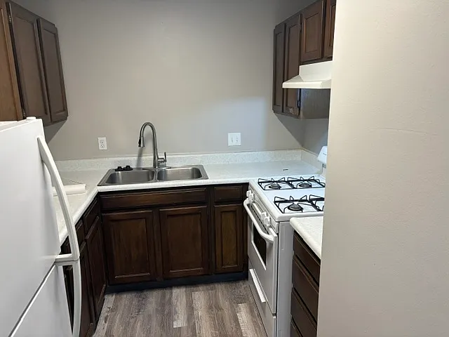 Glenview Apartments