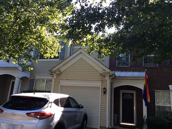 3rd image of 6715 Beverly Springs Dr
