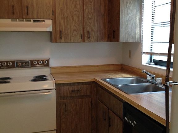 4th image of 545 NE 21st Ln APT C