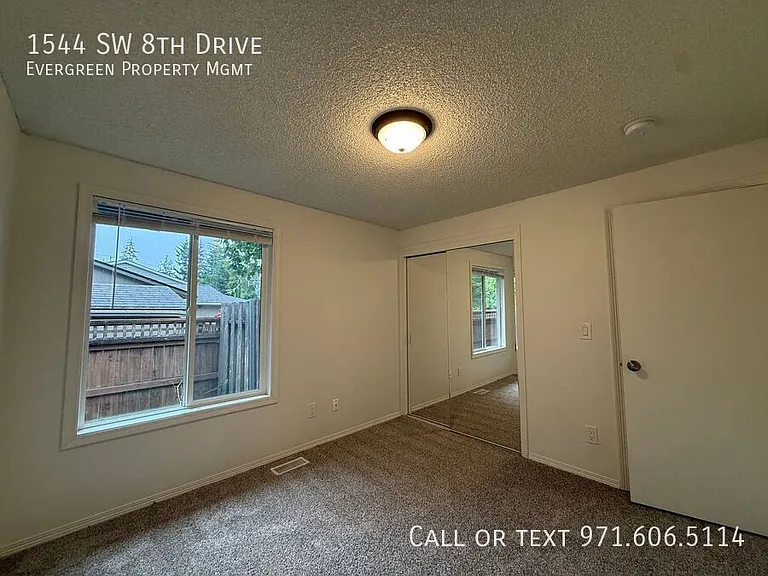 1544 SW 8th Dr — Photo 23