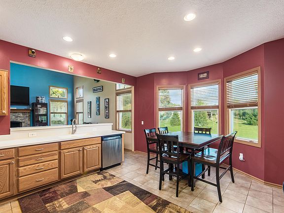 4th image of 5387 Township Road 187