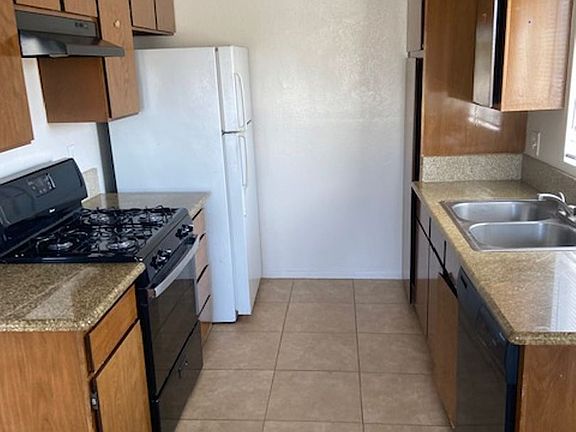 3rd image of 12262 Lorna St #4