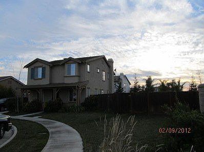 2nd image of 516 Hampton Ct