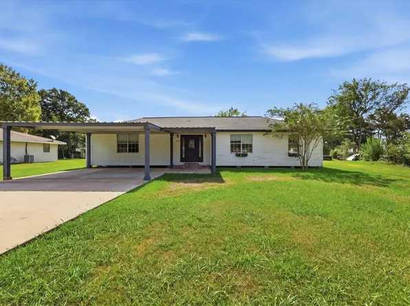 8235 S Killarney Dr, Beaumont, TX 77705
