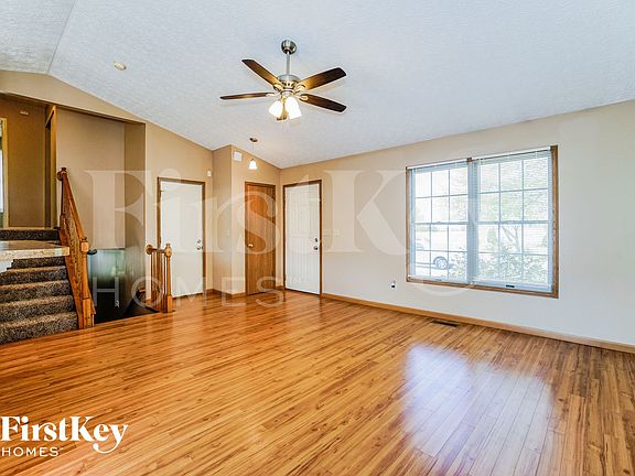 4th image of 5673 Larksdale Dr