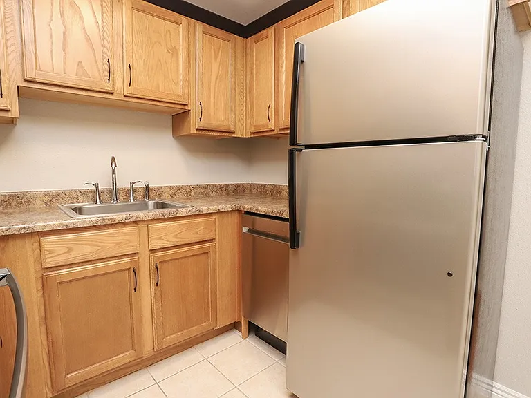 Garfield Park Apartments — Photo 30