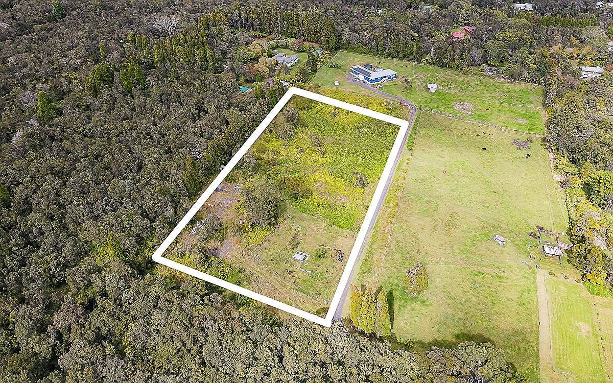 19-2744 Kilohana Rd, Volcano, HI 96785 | Zillow