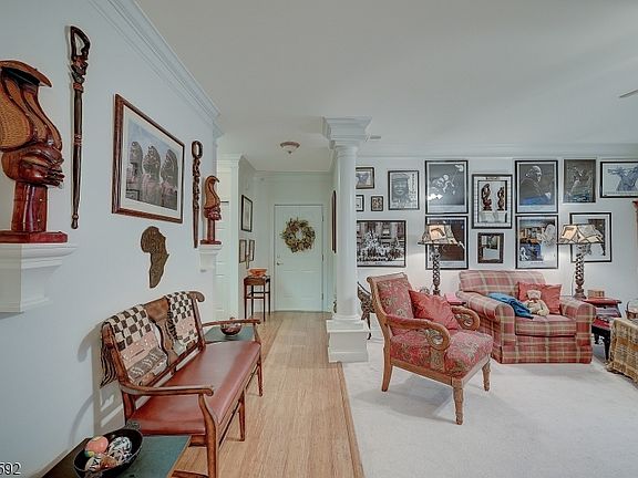 5th image of 505 Holly Ln #505