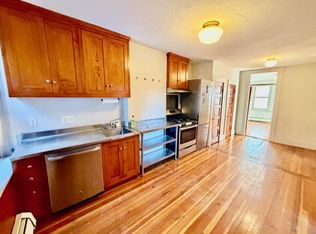 9 Thacher Ct #3, Boston, MA 02113