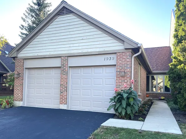 1939 Koehling Rd, Northbrook, IL 60062