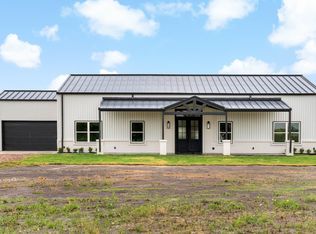 761 Moseley Rd, Ennis, TX 75119