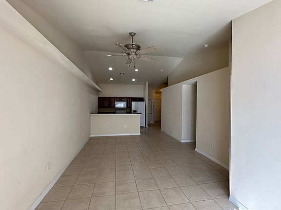 3rd image of 1046 SE 11th Ter