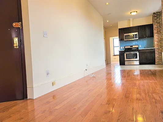 Rented by Virtual Real Estate | media 2