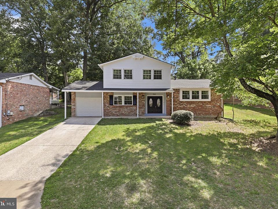 1st image of 716 Calvert Ln