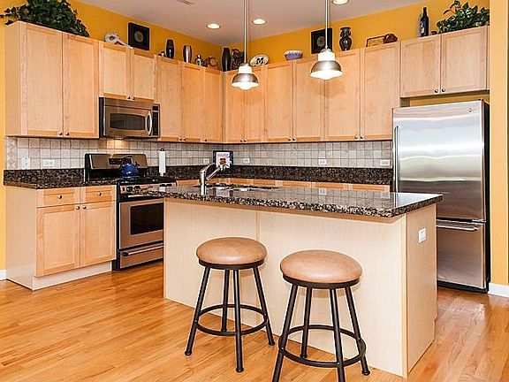 4th image of 4164 N Lincoln Ave Unit 2S