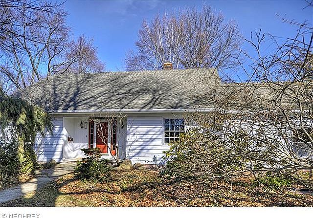 1st image of 401 Appleblossom Ln