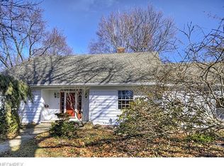 401 Appleblossom Ln, Bay Village, OH