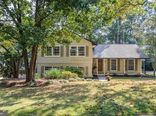 881 Huntington Way NW, Lilburn, GA 30047