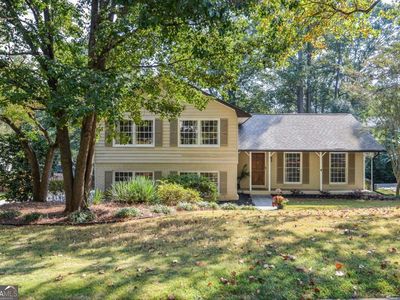 881 Huntington Way NW, Lilburn, GA, 30047