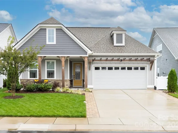 860 Black Beard Dr, Denver, NC 28037