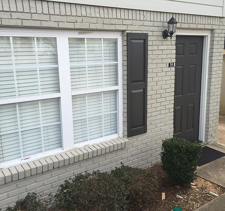 1st image of 1802 Jackson Ave W APT 35