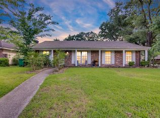 6633 Rowan Ln, Houston, TX 77074