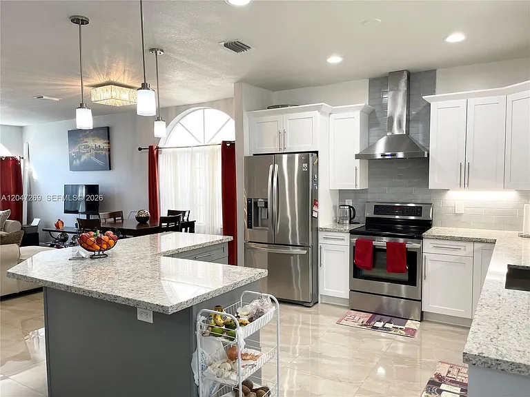 409 NW 87th Ln — Photo 25
