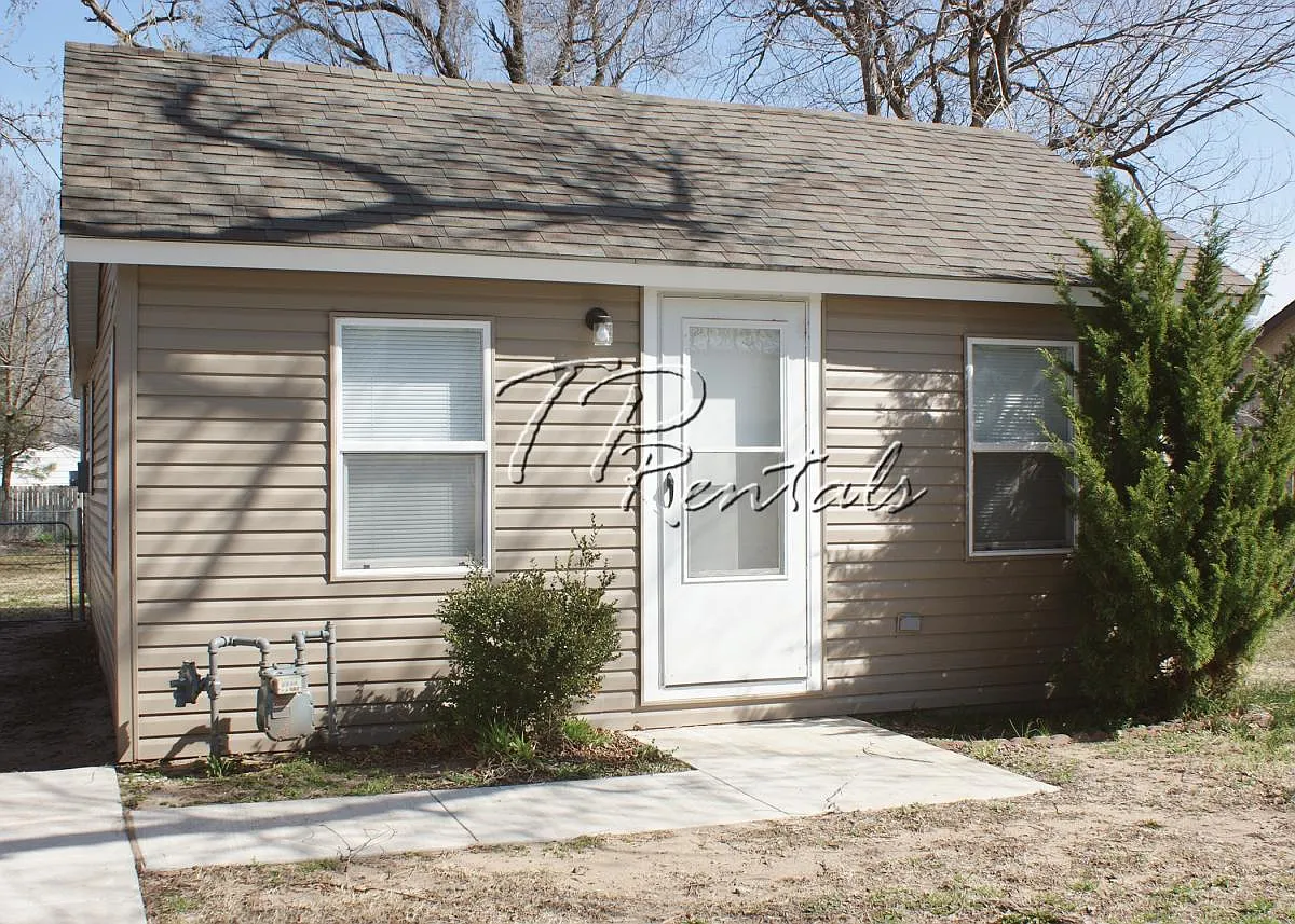 2 bed, 760 sqft, $850 — Photo 1