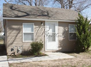 1746 S Glenn St, Wichita, KS 67213
