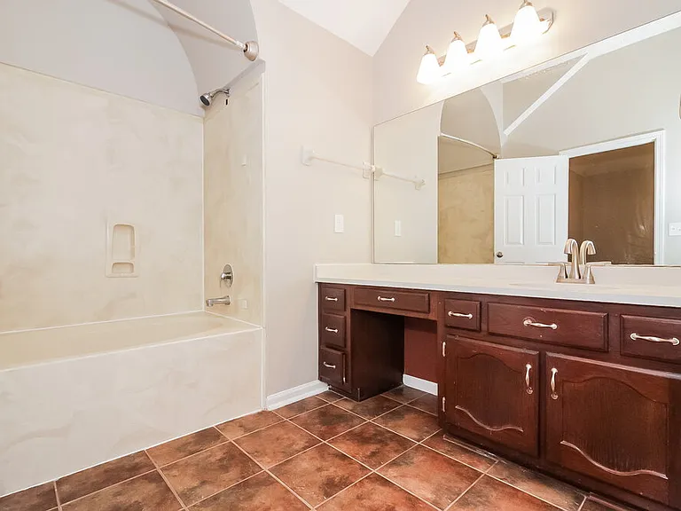6178 Morgan Manor Dr E — Photo 11