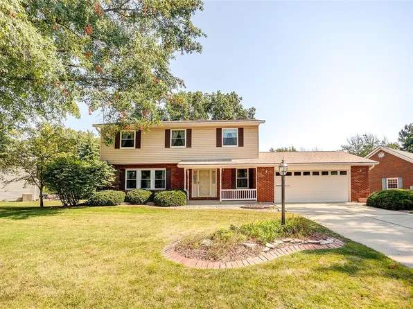 1828 Apache Ln, Godfrey, IL 62035