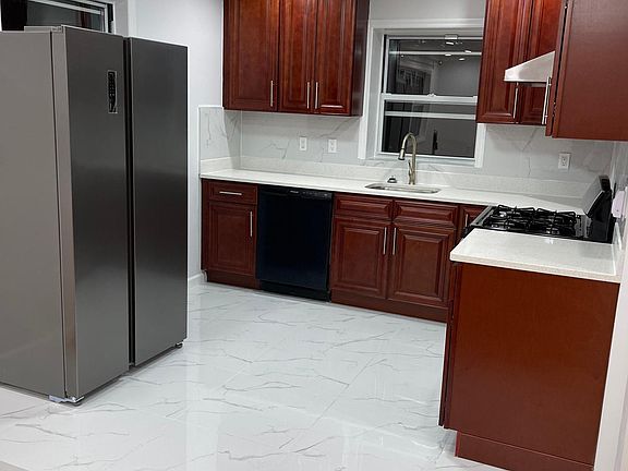 4th image of 85 Manila Ave #85