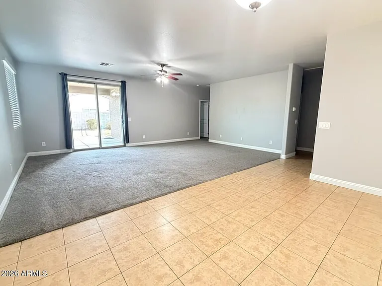 1810 W Loemann Dr — Photo 3