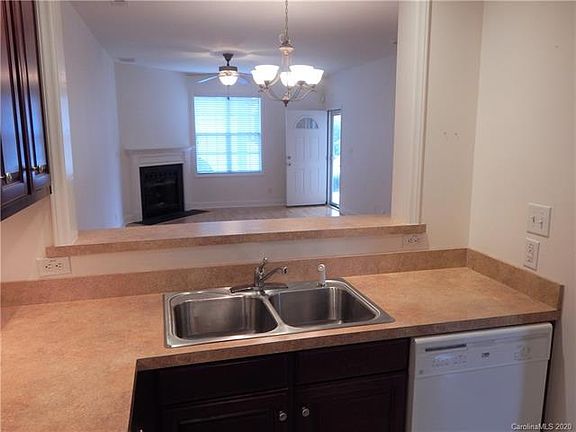 5th image of 116 Henrys Glen Dr